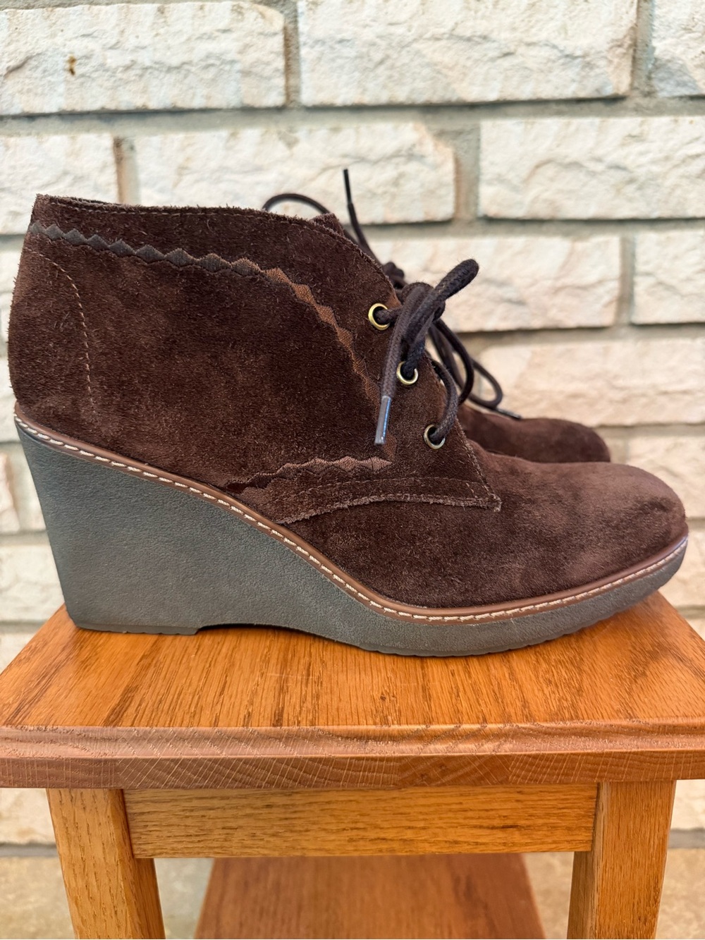 Naturalizer Kaitlyn Dark Brown Suede Wedge Boots Size 8 Narrow